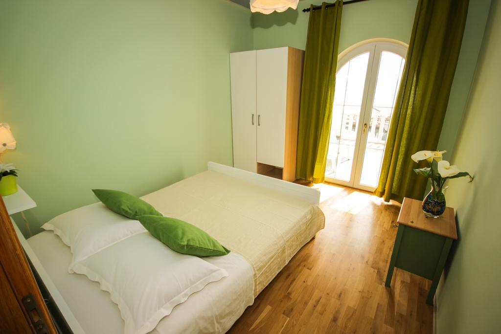 Apartmani Kristijan Jesenice  Exterior photo