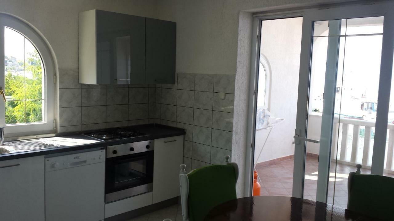 Apartmani Kristijan Jesenice  Exterior photo