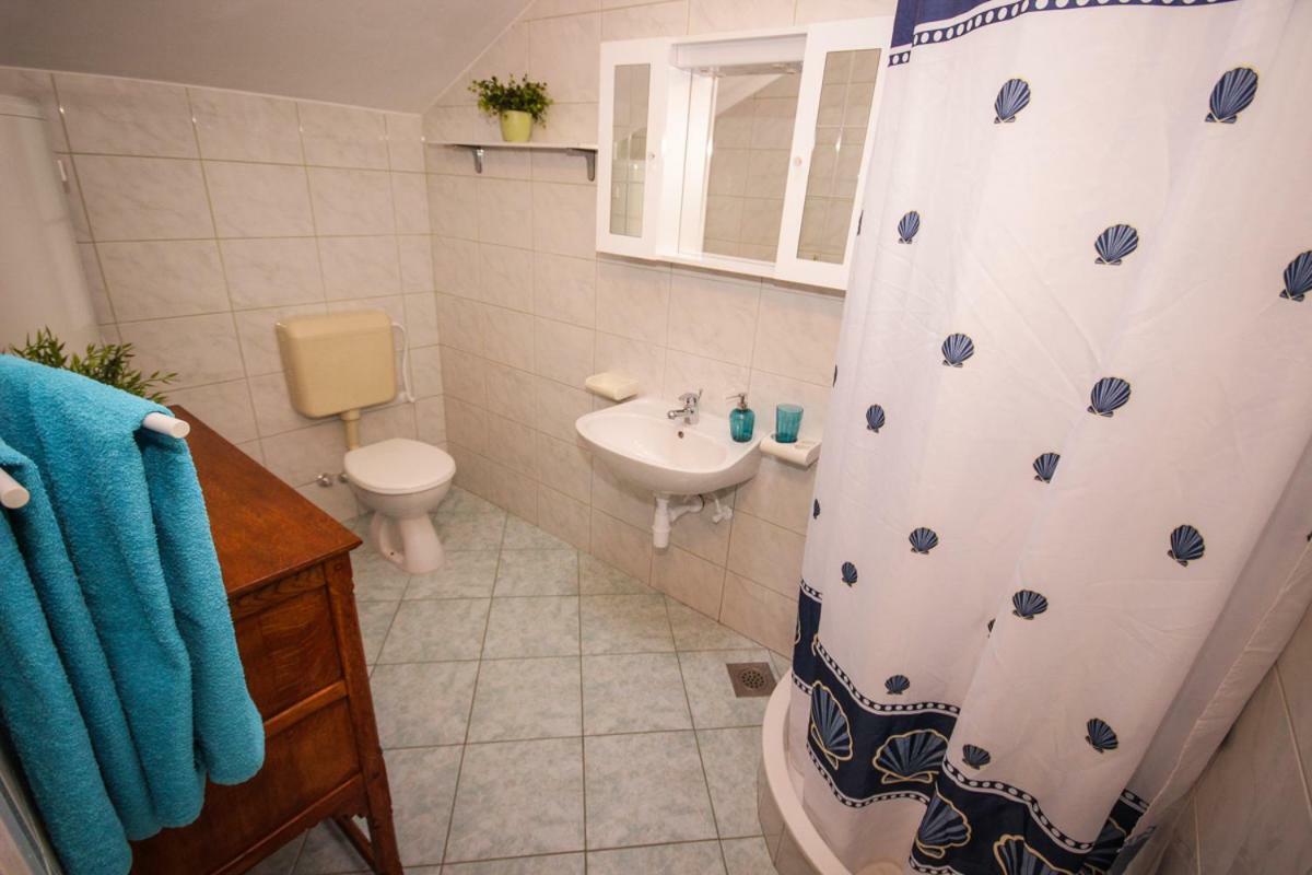 Apartmani Kristijan Jesenice  Exterior photo
